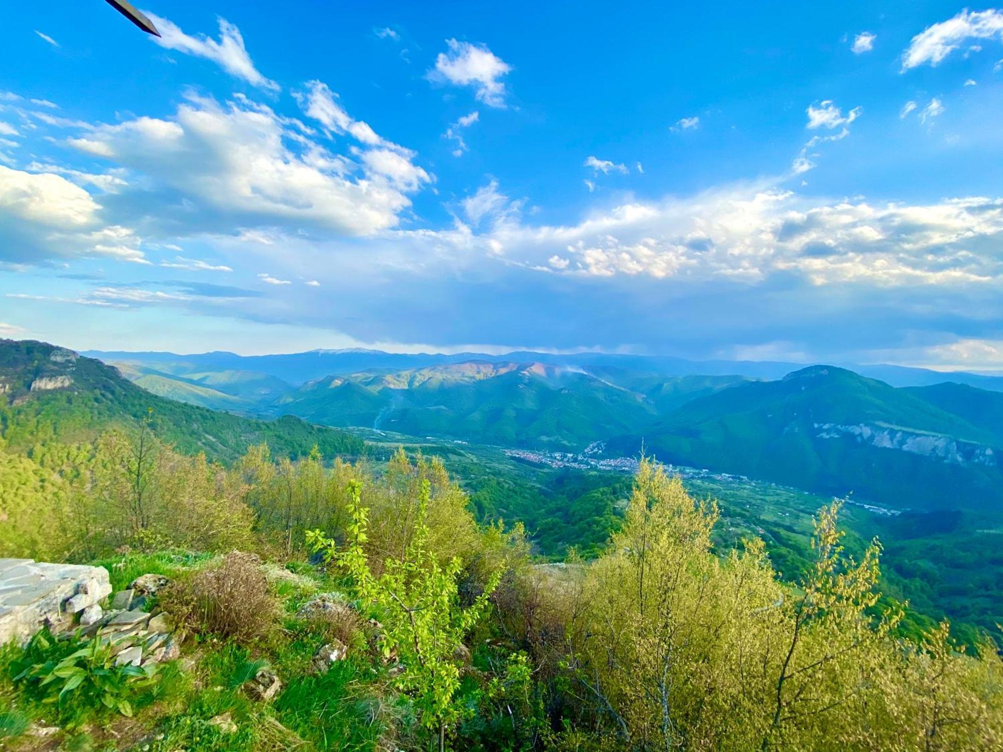 Пе́трови Вили Рибариця Екстер'єр фото